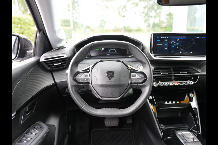 Peugeot e-208 EV Allure 51 kWh | Warmtepomp | Adaptieve cruise control | Stoelverwarming |