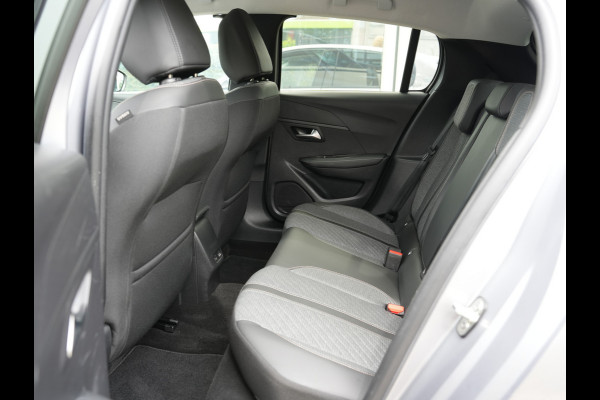 Peugeot e-208 EV Allure 51 kWh | Warmtepomp | Adaptieve cruise control | Stoelverwarming |
