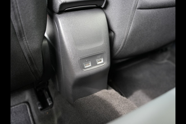Peugeot e-208 EV Allure 51 kWh | Warmtepomp | Adaptieve cruise control | Stoelverwarming |