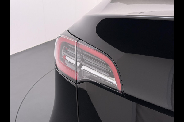 Tesla Model Y Long Range AWD 75 kWh SOH 95% | UNIEKE KM-STAND 37.000 KM | HW3/FSD3 | TESLA FABRIEKSGARANTIE T/M 04-2028 OF 80.000 KM | GARANTIE OP HOOGVOLTACCU & AANDRIJFLIJN T/M 04-2032 OF 192.000 KM |