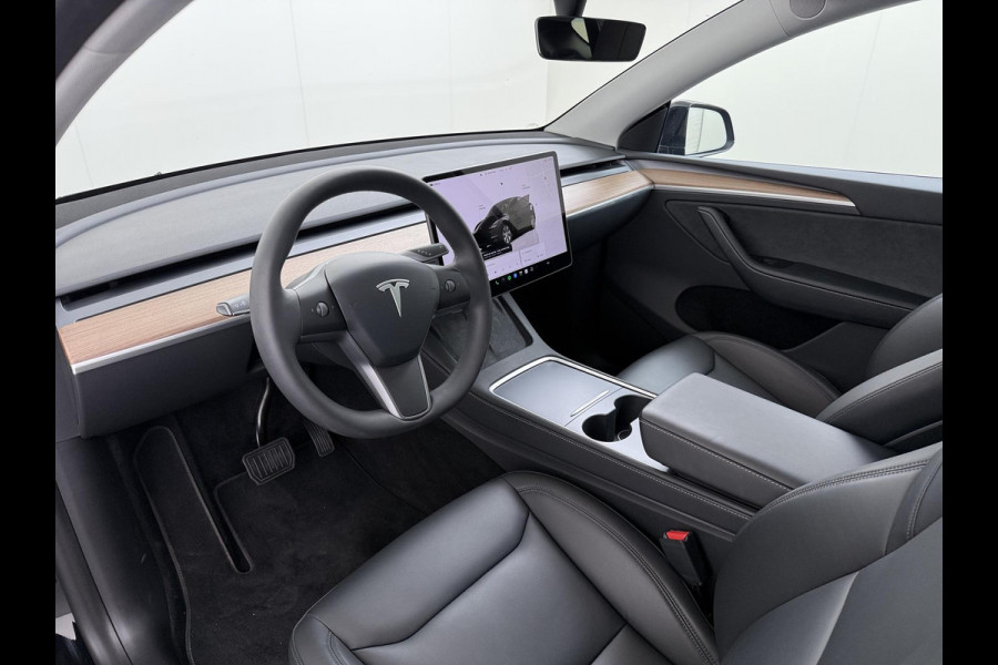 Tesla Model Y Long Range AWD 75 kWh SOH 95% | UNIEKE KM-STAND 37.000 KM | HW3/FSD3 | TESLA FABRIEKSGARANTIE T/M 04-2028 OF 80.000 KM | GARANTIE OP HOOGVOLTACCU & AANDRIJFLIJN T/M 04-2032 OF 192.000 KM |