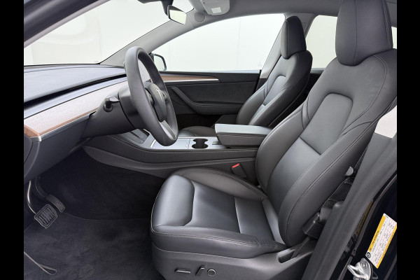 Tesla Model Y Long Range AWD 75 kWh SOH 95% | UNIEKE KM-STAND 37.000 KM | HW3/FSD3 | TESLA FABRIEKSGARANTIE T/M 04-2028 OF 80.000 KM | GARANTIE OP HOOGVOLTACCU & AANDRIJFLIJN T/M 04-2032 OF 192.000 KM |