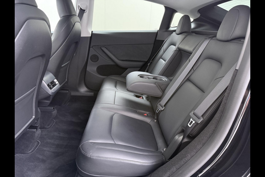 Tesla Model Y Long Range AWD 75 kWh SOH 95% | UNIEKE KM-STAND 37.000 KM | HW3/FSD3 | TESLA FABRIEKSGARANTIE T/M 04-2028 OF 80.000 KM | GARANTIE OP HOOGVOLTACCU & AANDRIJFLIJN T/M 04-2032 OF 192.000 KM |