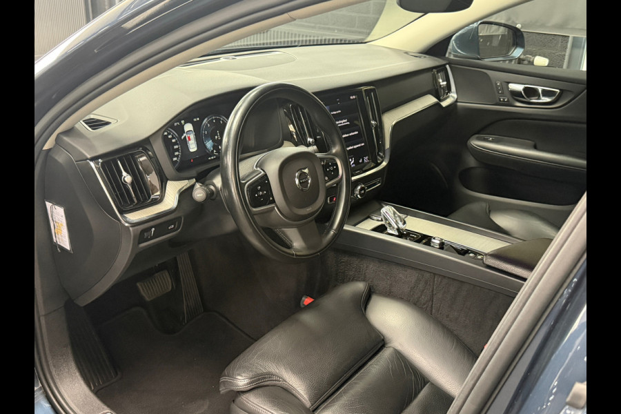 Volvo S60 2.0 B4 Mild Hybrid Inscription | Memory | Camera | Leder | Stoelverwarming | Trekhaak | NAP | NL Auto | BTW