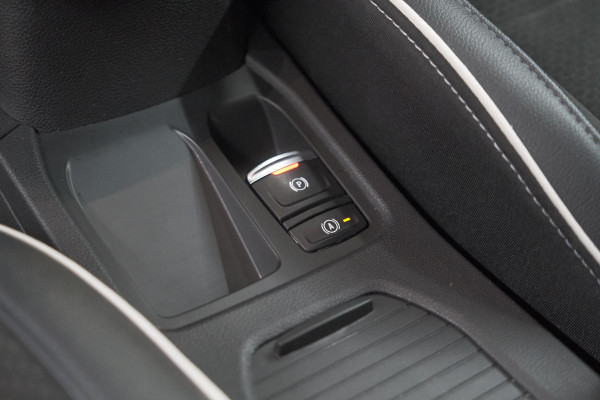 Renault Clio TCe 100 Intens | Dodehoekdetectie | Camera | Apple Carplay | Parkeersensoren
