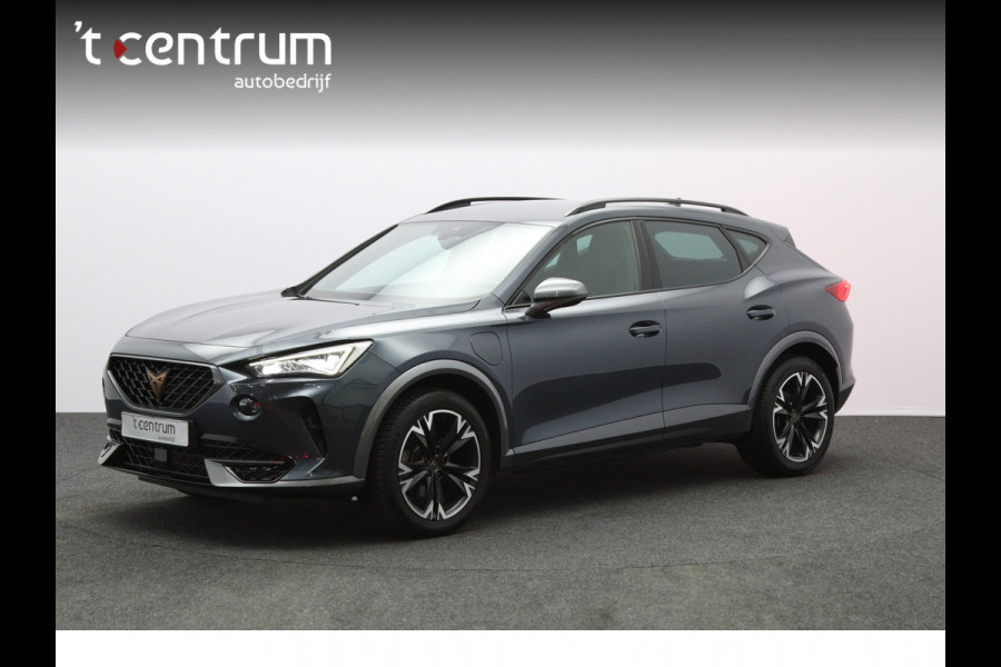 CUPRA Formentor 1.4 e-Hybrid 204 PK Adrenaline PHEV, Kuipstoelen, Memory, Camera, Adap. Cruise Control, Winterpakket