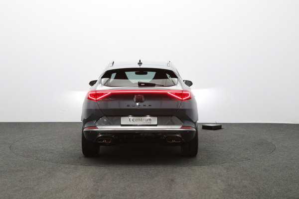 CUPRA Formentor 1.4 e-Hybrid 204 PK Adrenaline PHEV, Kuipstoelen, Memory, Camera, Adap. Cruise Control, Winterpakket