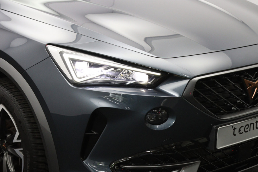 CUPRA Formentor 1.4 e-Hybrid 204 PK Adrenaline PHEV, Kuipstoelen, Memory, Camera, Adap. Cruise Control, Winterpakket