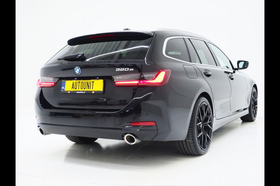 BMW 3 Serie Touring 320e LCI | Sportstoelen | Leder | Sfeerlicht | Dodehoek | Cruise | Stoelverwarming | Carplay