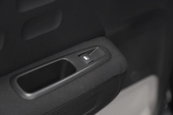 Citroën C3 PureTech 110 EAT6 Business | Camera | Allseason Banden | Dodehoekdetectie | Apple Carplay