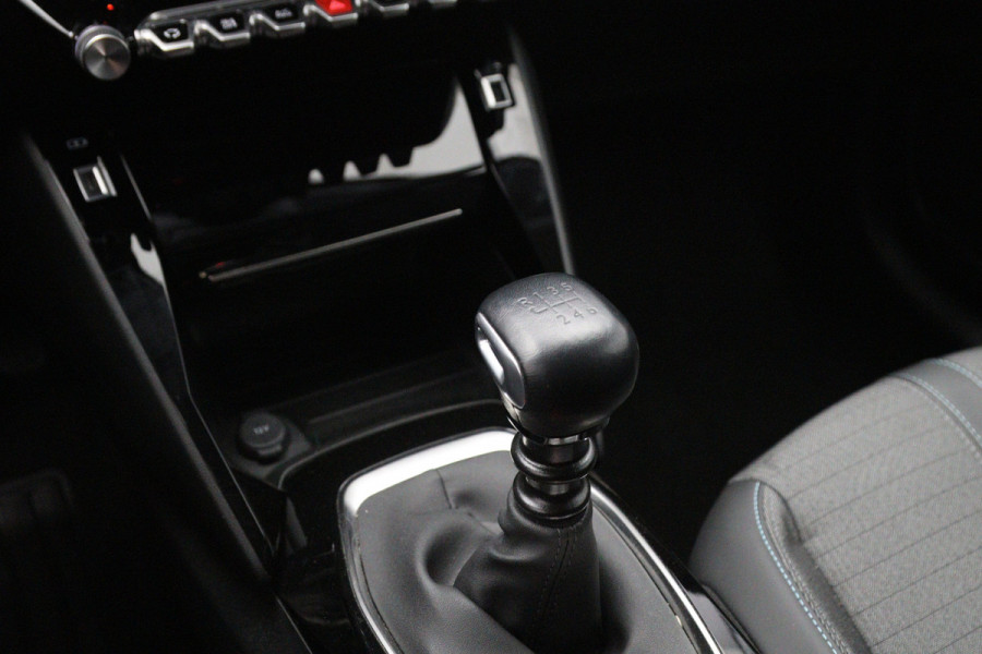 Peugeot 208 1.2 PureTech 100 PK Allure, Carplay, Climate Control, Keyless, Camera, Stoelverwarming