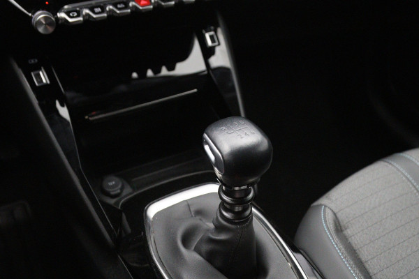 Peugeot 208 1.2 PureTech 100 PK Allure, Carplay, Climate Control, Keyless, Camera, Stoelverwarming