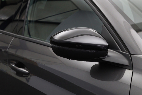 Peugeot 208 1.2 PureTech 100 PK Allure, Carplay, Climate Control, Keyless, Camera, Stoelverwarming