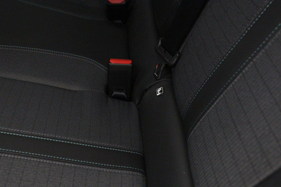 Peugeot 208 1.2 PureTech 100 PK Allure, Carplay, Climate Control, Keyless, Camera, Stoelverwarming