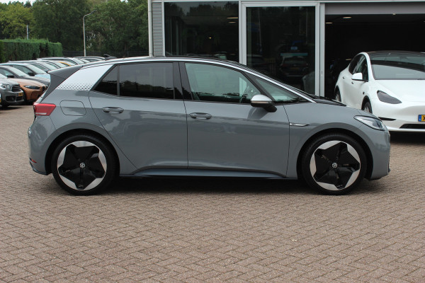 Volkswagen ID.3 First Max 58 kWh / SoH 95,2% / Full option! / Panoramadak / Camera / Head-up / Keyless / 20'' / ACC / Dodehoek / Elektr. stoelen / Massage / Navigatie / Stuurverwarming