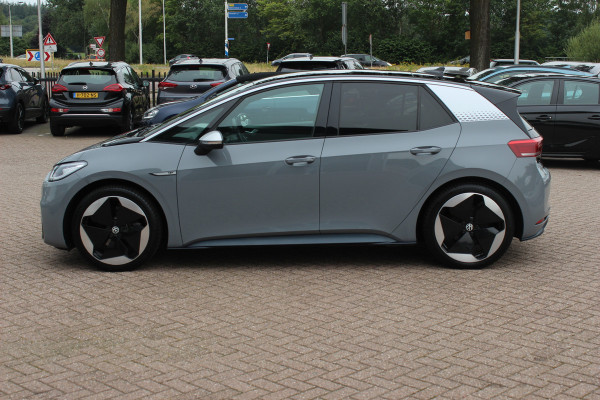 Volkswagen ID.3 First Max 58 kWh / SoH 95,2% / Full option! / Panoramadak / Camera / Head-up / Keyless / 20'' / ACC / Dodehoek / Elektr. stoelen / Massage / Navigatie / Stuurverwarming