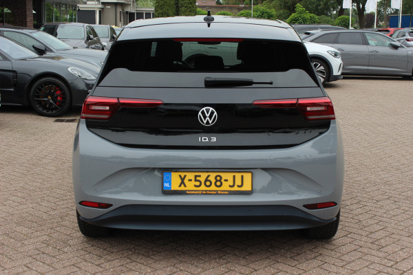 Volkswagen ID.3 First Max 58 kWh / SoH 95,2% / Full option! / Panoramadak / Camera / Head-up / Keyless / 20'' / ACC / Dodehoek / Elektr. stoelen / Massage / Navigatie / Stuurverwarming