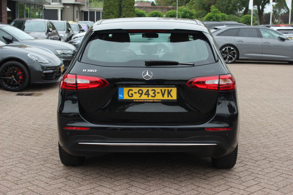 Mercedes-Benz B-Klasse 180 Business Solution / Camera / CarPlay / Half leder / 16'' / Cruise Control