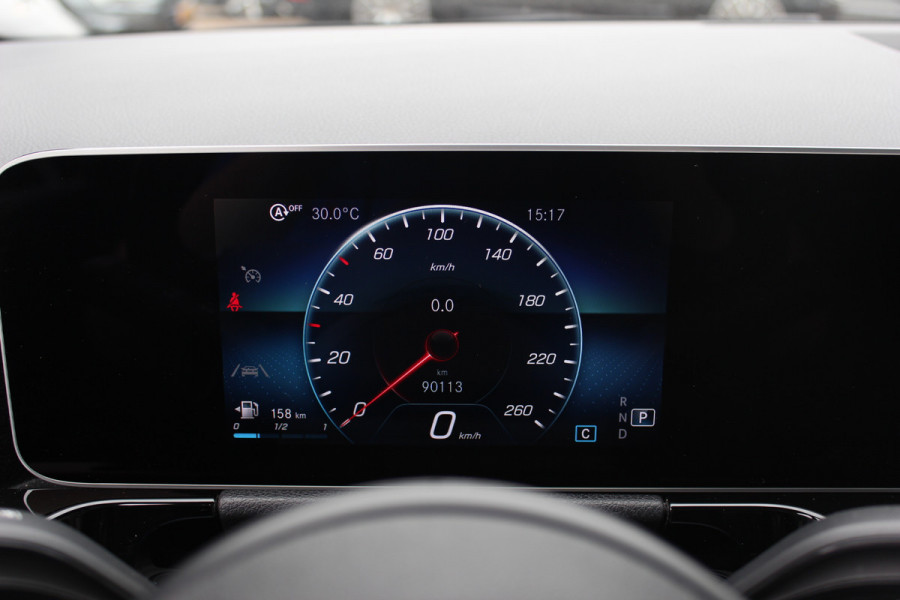 Mercedes-Benz B-Klasse 180 Business Solution / Camera / CarPlay / Half leder / 16'' / Cruise Control
