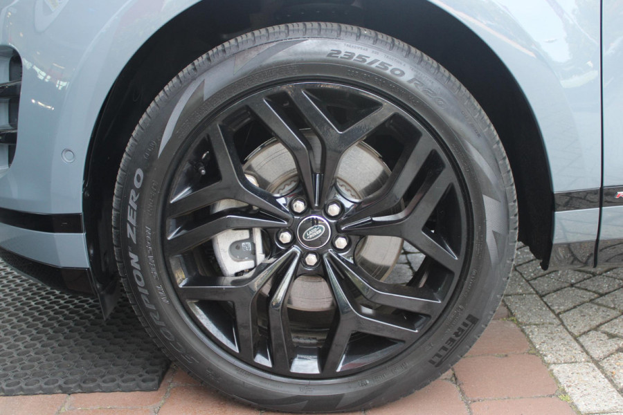 Land Rover Range Rover Evoque 1.5 P300e AWD 309PK R-DYNAMIC SE | PANORAMADAK | ELEKTRISCH VERSTELBARE VOORSTOELEN  LEDEREN BEKLEDING | 20" LICHTMETALEN VELGEN | KEYLESS ENTRY / START | EXTRA GETINTE ACHTERRUITEN | FULL LED KOPLAMPEN | LED ACHTERLICHTEN | ADAPTIVE CRUISE CONTROL | APPLE CARPLAY | ACHTERKLEP ELEKTRISCH BEDIENBAAR |