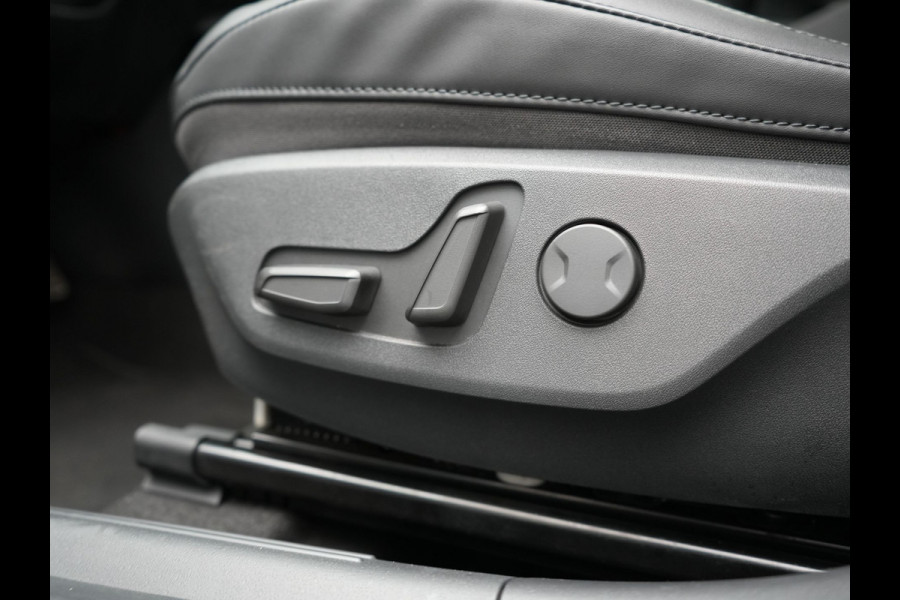 Kia Niro 1.6 GDi ExecutiveLine PHEV 182pk Dealer O.H. | Adaptive Cruise | Head Up | Camera | Harman / Kardon | Lederen Sportstoelen Memory & Ventilatie | Keyless | Blis | Stoelen & Stuur Verwarmd | Sfeerverlichting | Apple Carplay | Plug In Hybrid |
