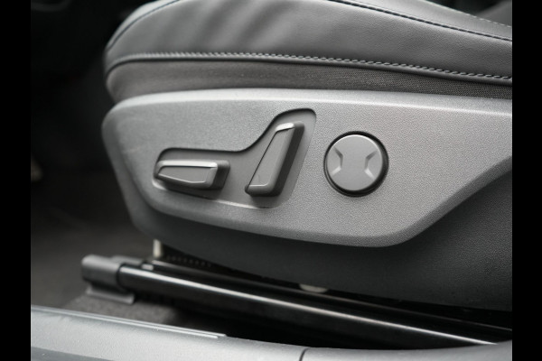 Kia Niro 1.6 GDi ExecutiveLine PHEV 182pk Dealer O.H. | Adaptive Cruise | Head Up | Camera | Harman / Kardon | Lederen Sportstoelen Memory & Ventilatie | Keyless | Blis | Stoelen & Stuur Verwarmd | Sfeerverlichting | Apple Carplay | Plug In Hybrid |