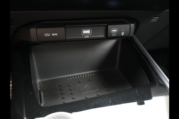 Kia Niro 1.6 GDi ExecutiveLine PHEV 182pk Dealer O.H. | Adaptive Cruise | Head Up | Camera | Harman / Kardon | Lederen Sportstoelen Memory & Ventilatie | Keyless | Blis | Stoelen & Stuur Verwarmd | Sfeerverlichting | Apple Carplay | Plug In Hybrid |