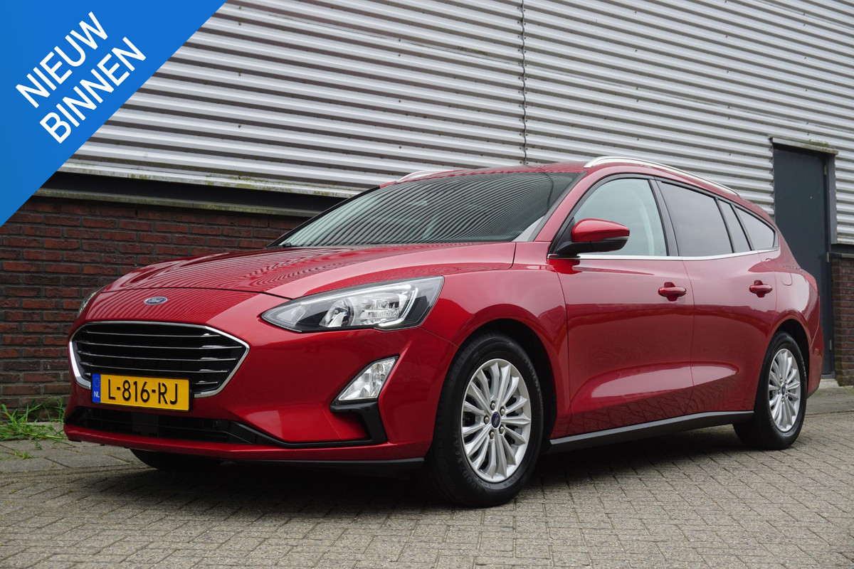 Ford FOCUS Wagon 1.0 EcoB. Hybrid Titanium X /Nwe All-Season banden /Trekhaak/WinterPack.