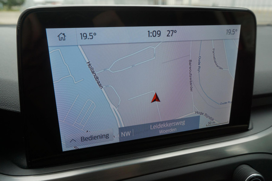 Ford FOCUS Wagon 1.0 EcoB. Hybrid Titanium X /Nwe All-Season banden /Trekhaak/WinterPack.