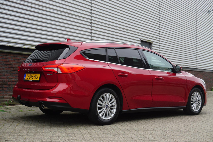 Ford FOCUS Wagon 1.0 EcoB. Hybrid Titanium X /Nwe All-Season banden /Trekhaak/WinterPack.
