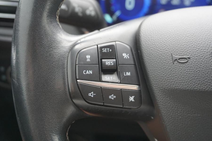 Ford FOCUS Wagon 1.0 EcoB. Hybrid Titanium X /Nwe All-Season banden /Trekhaak/WinterPack.