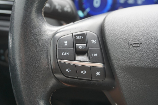 Ford FOCUS Wagon 1.0 EcoB. Hybrid Titanium X /Nwe All-Season banden /Trekhaak/WinterPack.
