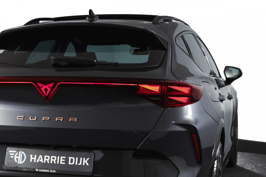CUPRA Formentor 1.5 TSI e-Hybrid 204 PK Business | S/K-Panodak | Matrix Led | Elek Trekhaak | Dig. Cockpit | Adapt. Cruise | Stoel-+Stuurverw. | PDC | Camera | App. Connect | ECC | Elek. Klep | LM 19" | 8592