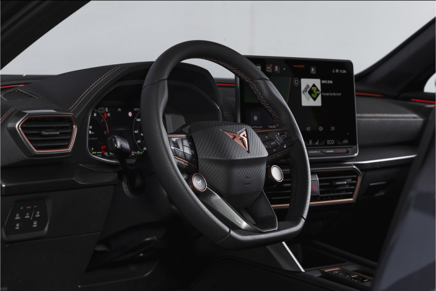 CUPRA Formentor 1.5 TSI e-Hybrid 204 PK Business | S/K-Panodak | Matrix Led | Elek Trekhaak | Dig. Cockpit | Adapt. Cruise | Stoel-+Stuurverw. | PDC | Camera | App. Connect | ECC | Elek. Klep | LM 19" | 8592