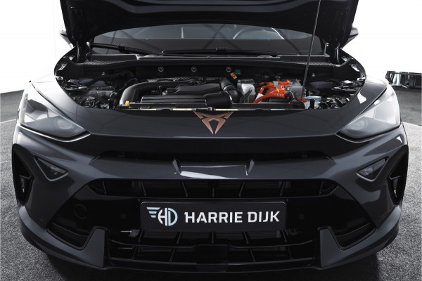 CUPRA Formentor 1.5 TSI e-Hybrid 204 PK Business | S/K-Panodak | Matrix Led | Elek Trekhaak | Dig. Cockpit | Adapt. Cruise | Stoel-+Stuurverw. | PDC | Camera | App. Connect | ECC | Elek. Klep | LM 19" | 8592