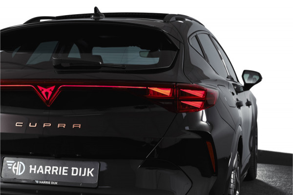 CUPRA Formentor 1.5 TSI e-Hybrid 204 PK Business | S/K-Panodak | Matrix Led | Elek Trekhaak | Dig. Cockpit | Adapt. Cruise | Stoel-+Stuurverw. | PDC | Camera | App. Connect | ECC | Elek. Klep | LM 19" | 7059