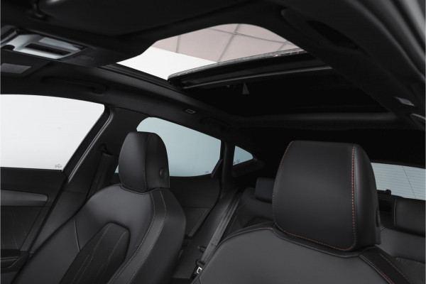 CUPRA Formentor 1.5 TSI e-Hybrid 204 PK Business | S/K-Panodak | Matrix Led | Elek Trekhaak | Dig. Cockpit | Adapt. Cruise | Stoel-+Stuurverw. | PDC | Camera | App. Connect | ECC | Elek. Klep | LM 19" | 8994