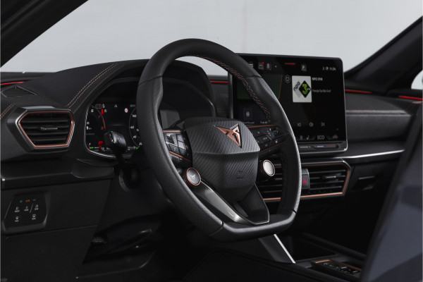 CUPRA Formentor 1.5 TSI e-Hybrid 204 PK Business | S/K-Panodak | Matrix Led | Elek Trekhaak | Dig. Cockpit | Adapt. Cruise | Stoel-+Stuurverw. | PDC | Camera | App. Connect | ECC | Elek. Klep | LM 19" | 8994