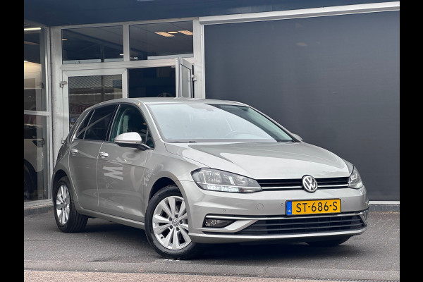Volkswagen Golf 1.6 TDI Comfortline Business MASSAGE / CARPLAY / NAVI / ACC