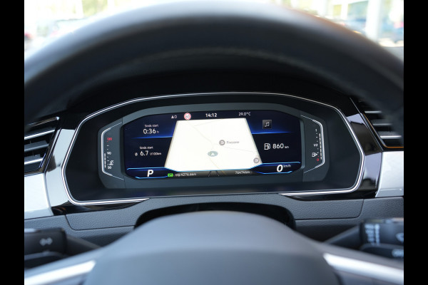 Volkswagen Passat Variant 1.5 TSI Business | Draadloze telefoonlader | Apple Carplay | Achteruitrijcamera |