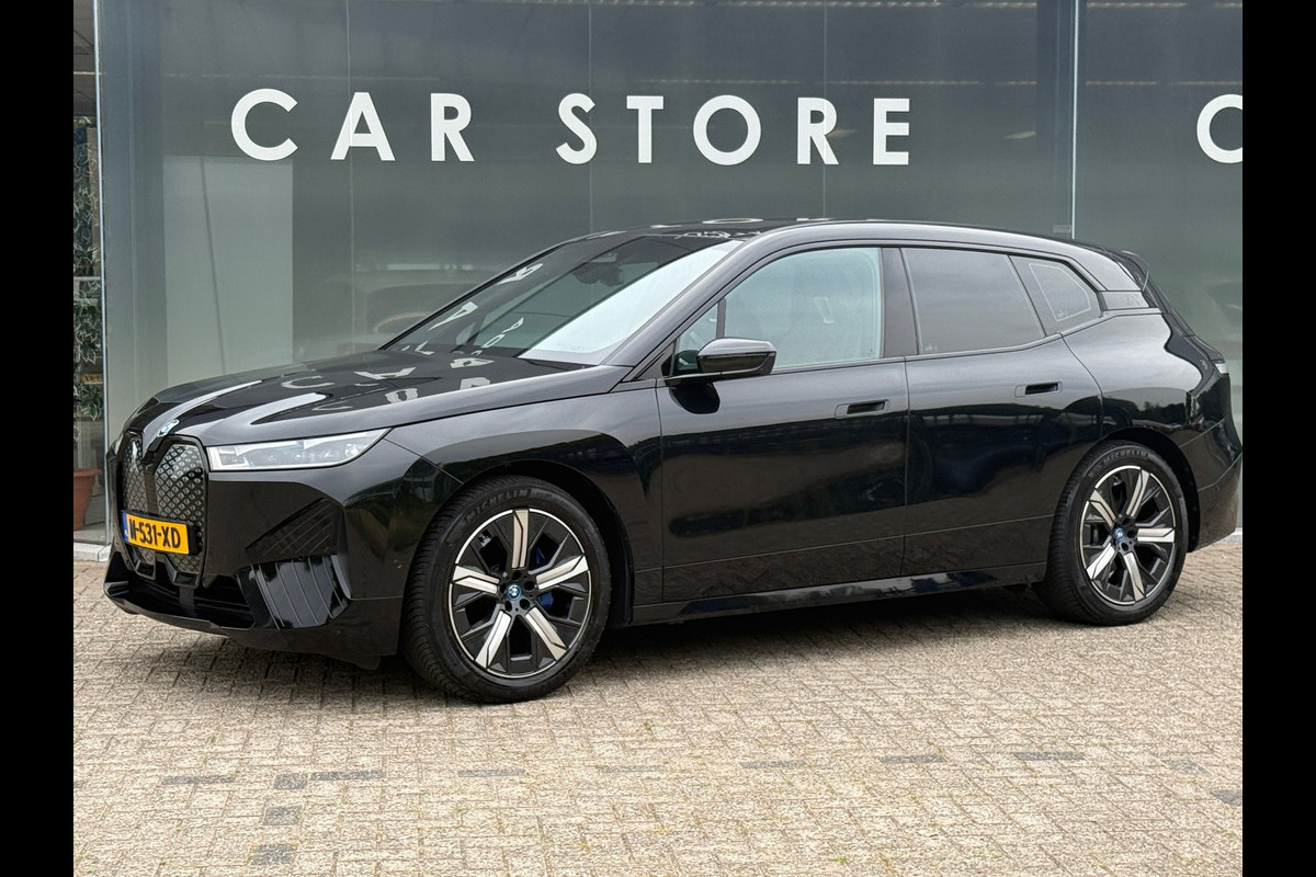 BMW iX XDrive40 High Executive 77 kWh 96% soh PANO|B&W|Trekhaak