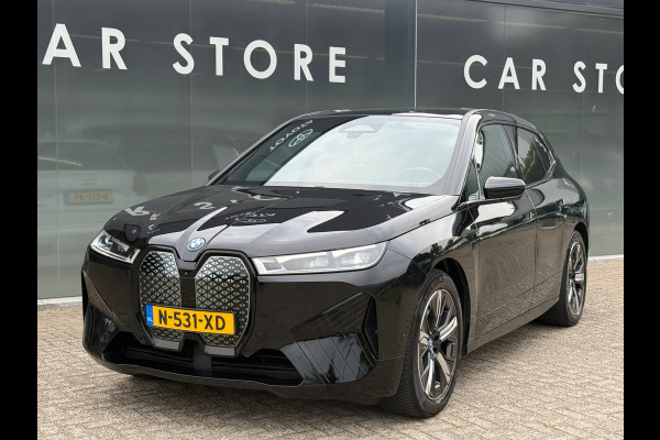 BMW iX XDrive40 High Executive 77 kWh 96% soh PANO|B&W|Trekhaak