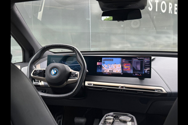 BMW iX XDrive40 High Executive 77 kWh 96% soh PANO|B&W|Trekhaak