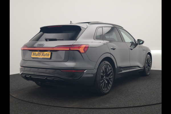 Audi Q8 e-tron 55 Quattro S Line 114 kWh 408pk Dealer O.H. | Trekhaak Afn. | Panodak | Luchtvering | Head Up | Adaptive Cruise | Bang & Olufsen | 360 Camera | Matrix LED | Alcantara Sportstoelen Verwarmd | Sfeerverlichting | Keyless | Blis | 21"L.M |