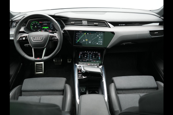 Audi Q8 e-tron 55 Quattro S Line 114 kWh 408pk Dealer O.H. | Trekhaak Afn. | Panodak | Luchtvering | Head Up | Adaptive Cruise | Bang & Olufsen | 360 Camera | Matrix LED | Alcantara Sportstoelen Verwarmd | Sfeerverlichting | Keyless | Blis | 21"L.M |