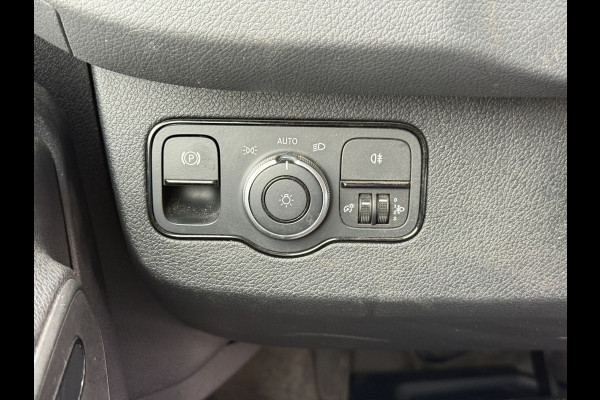 Mercedes-Benz eSprinter 312 55 kWh L2H2 Elektrisch 145km WLTP 80kw Snelladen Climate Control