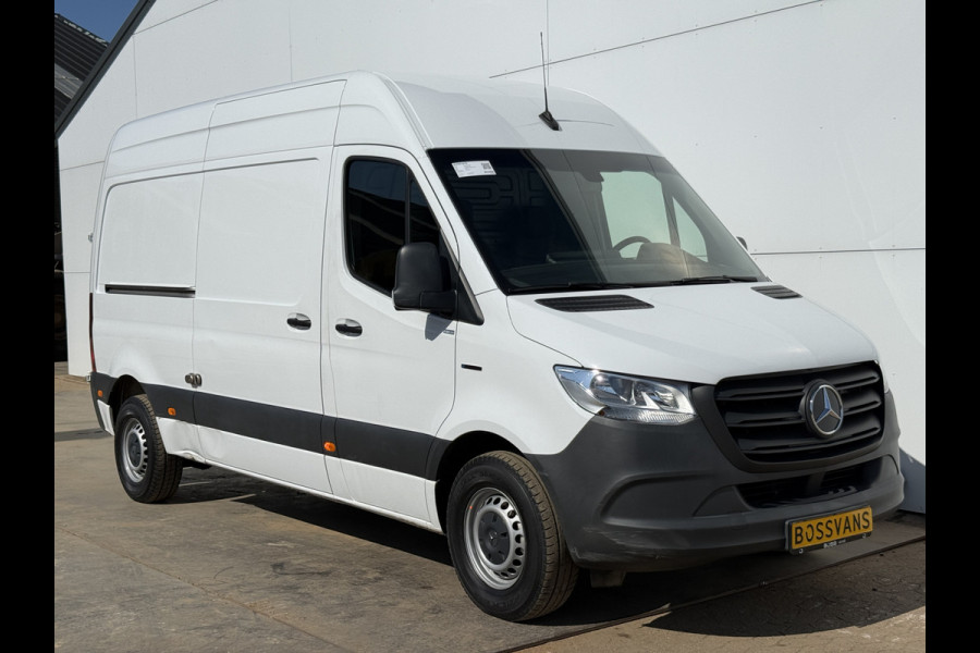 Mercedes-Benz eSprinter 312 55 kWh L2H2 Elektrisch 145km WLTP 92,5% (SOH) 80kw Snelladen Climate Control Camera