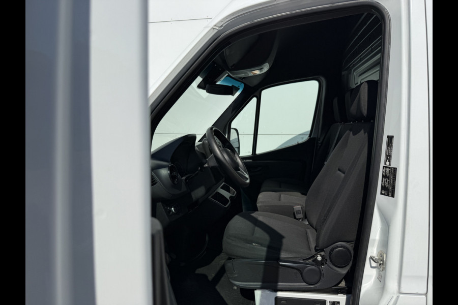 Mercedes-Benz eSprinter 312 55 kWh L2H2 Elektrisch 145km WLTP 92,5% (SOH) 80kw Snelladen Climate Control Camera