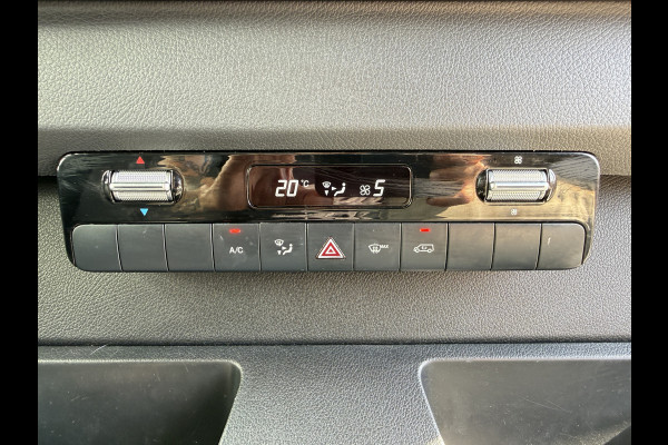 Mercedes-Benz eSprinter 312 55 kWh L2H2 Elektrisch 145km WLTP 92,5% (SOH) 80kw Snelladen Climate Control Camera