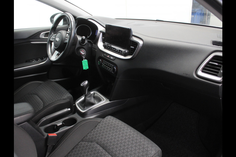 Kia Ceed 1.0 T-GDi DynamicLine CLIMATE | CARPLAY | CRUISE | NAVI | DAB | LED | CAMERA | LMV16 | PDC